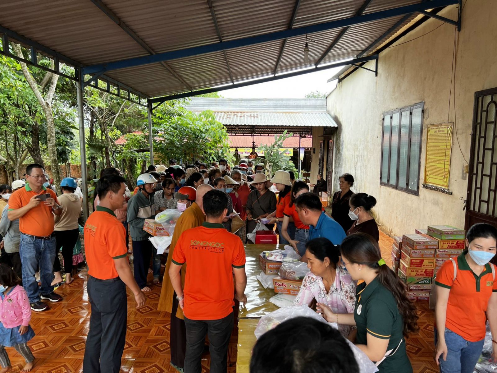 CHƯƠNG TRÌNH THIỆN NGUYỆN VỚI THÔNG ĐIỆP CHIA SẺ