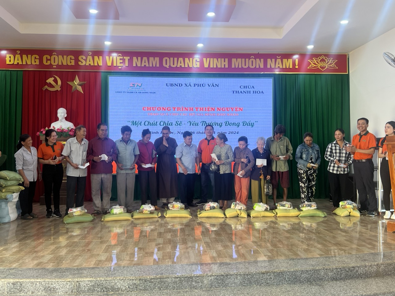 CHƯƠNG TRÌNH THIỆN NGUYỆN VỚI THÔNG ĐIỆP