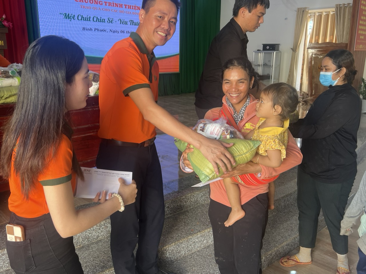 CHƯƠNG TRÌNH THIỆN NGUYỆN VỚI THÔNG ĐIỆP