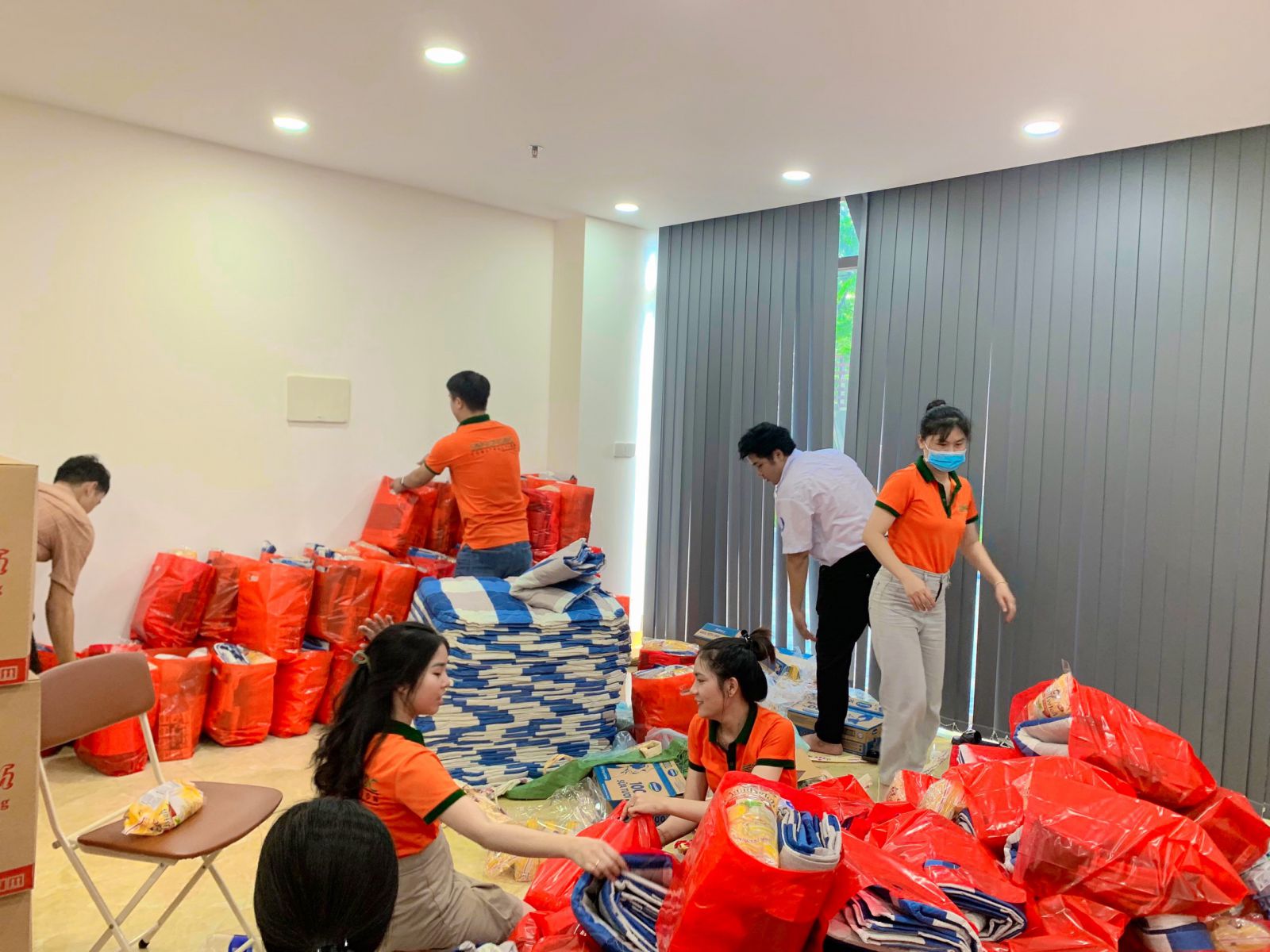 Chương Trình Thiện Nguyện
