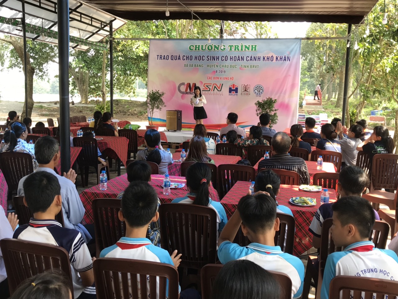 Hoạt Động Thiện Nguyện