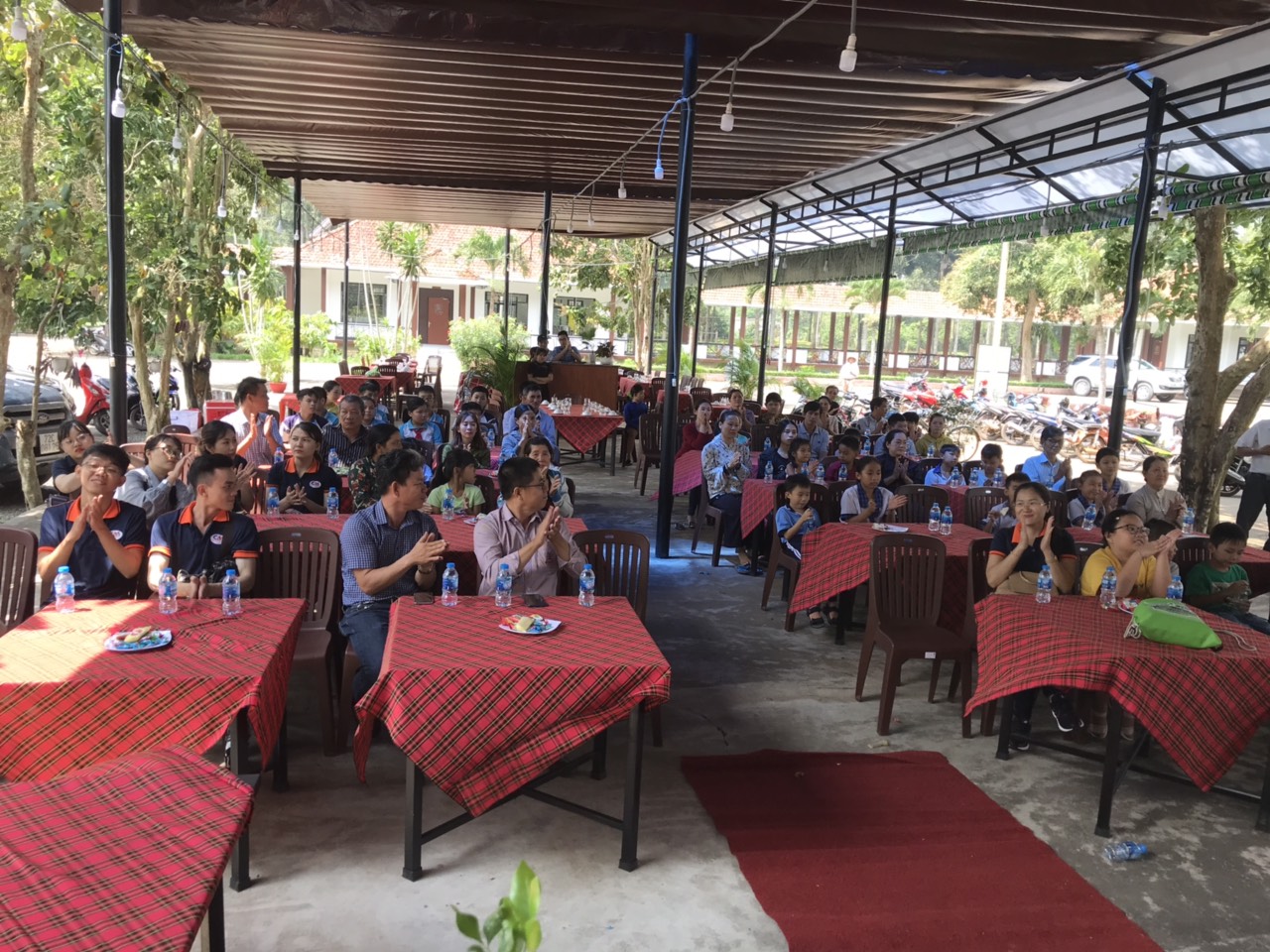 Hoạt Động Thiện Nguyện