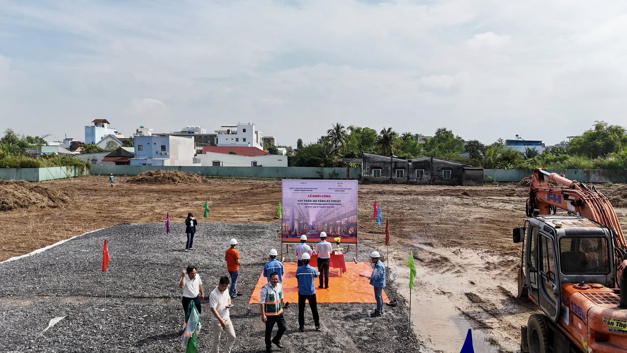 NHÀ Ở THƯƠNG MẠI HỒNG THUẬN PHONG GĐ1