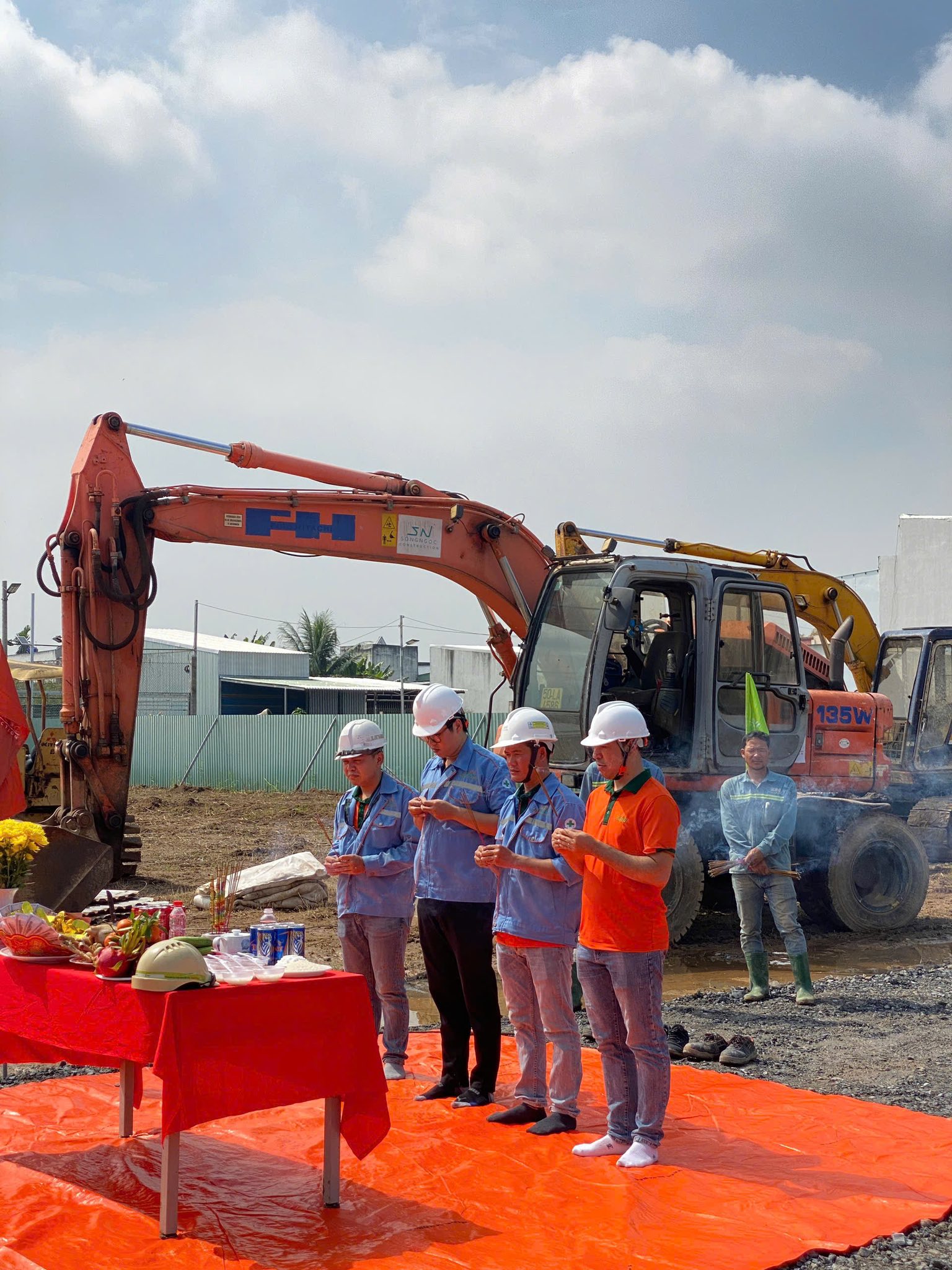 NHÀ Ở THƯƠNG MẠI HỒNG THUẬN PHONG GĐ1