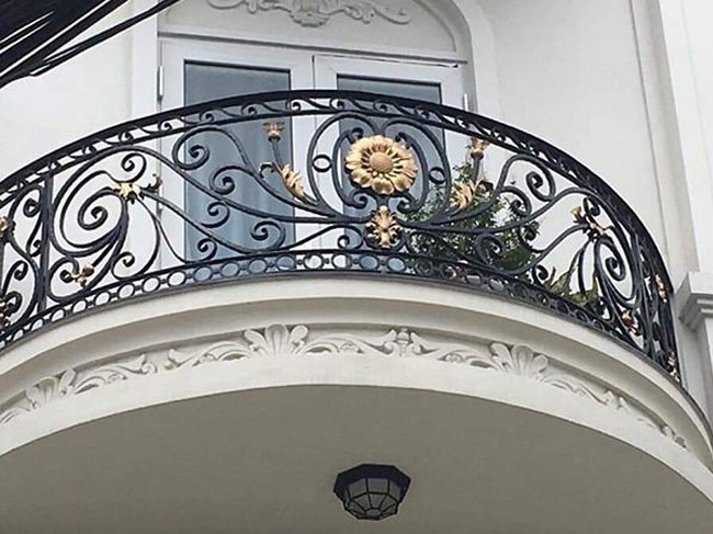 GIA CÔNG LẮP ĐẶT LAN CAN SẮT